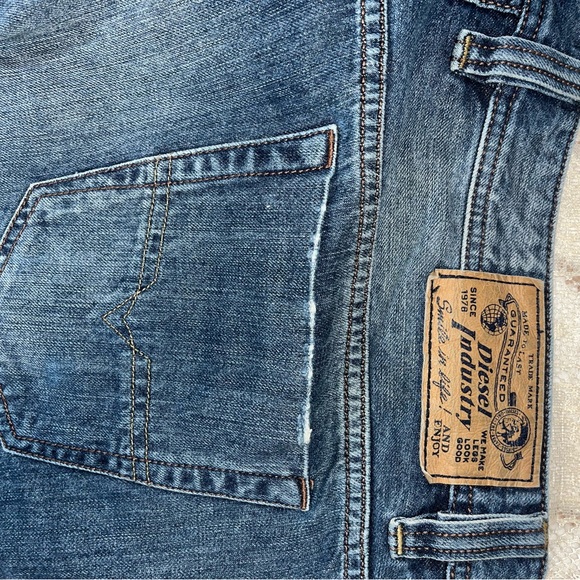 Diesel Men's Distressed Blue Jeans - Picture 9 of 12